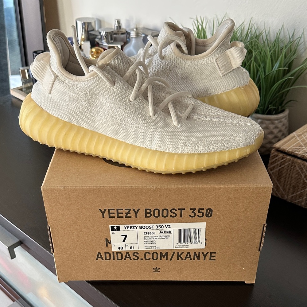 Adidas Yeezy Boost 350 V2 in Cream White mens 7